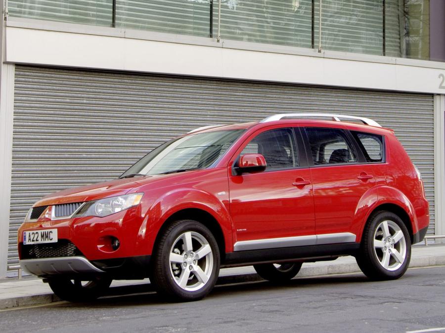  Mitsubishi Outlander 2007 года  (UK) (фото 4 из 21)